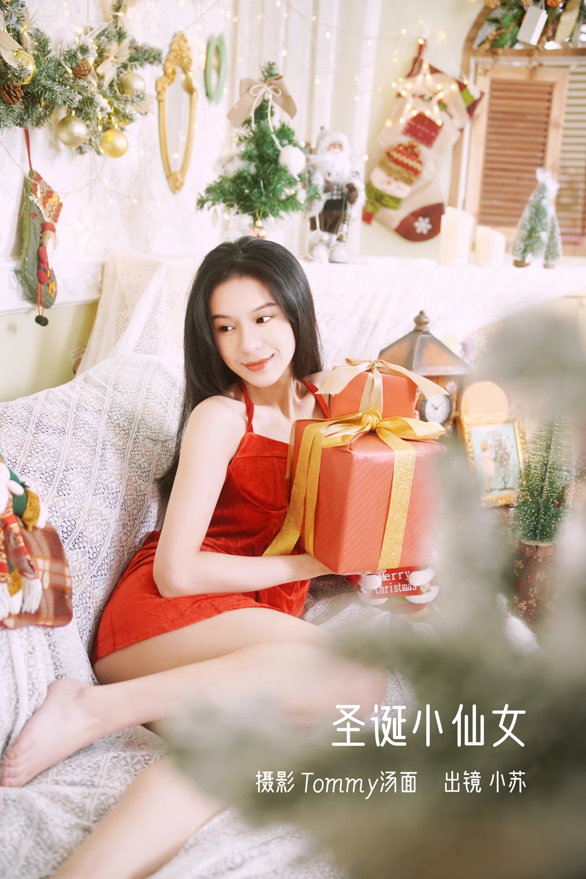 [艺图语]2023.01.06 Vol.2850 – 圣诞小仙女[27P]-PicJJ