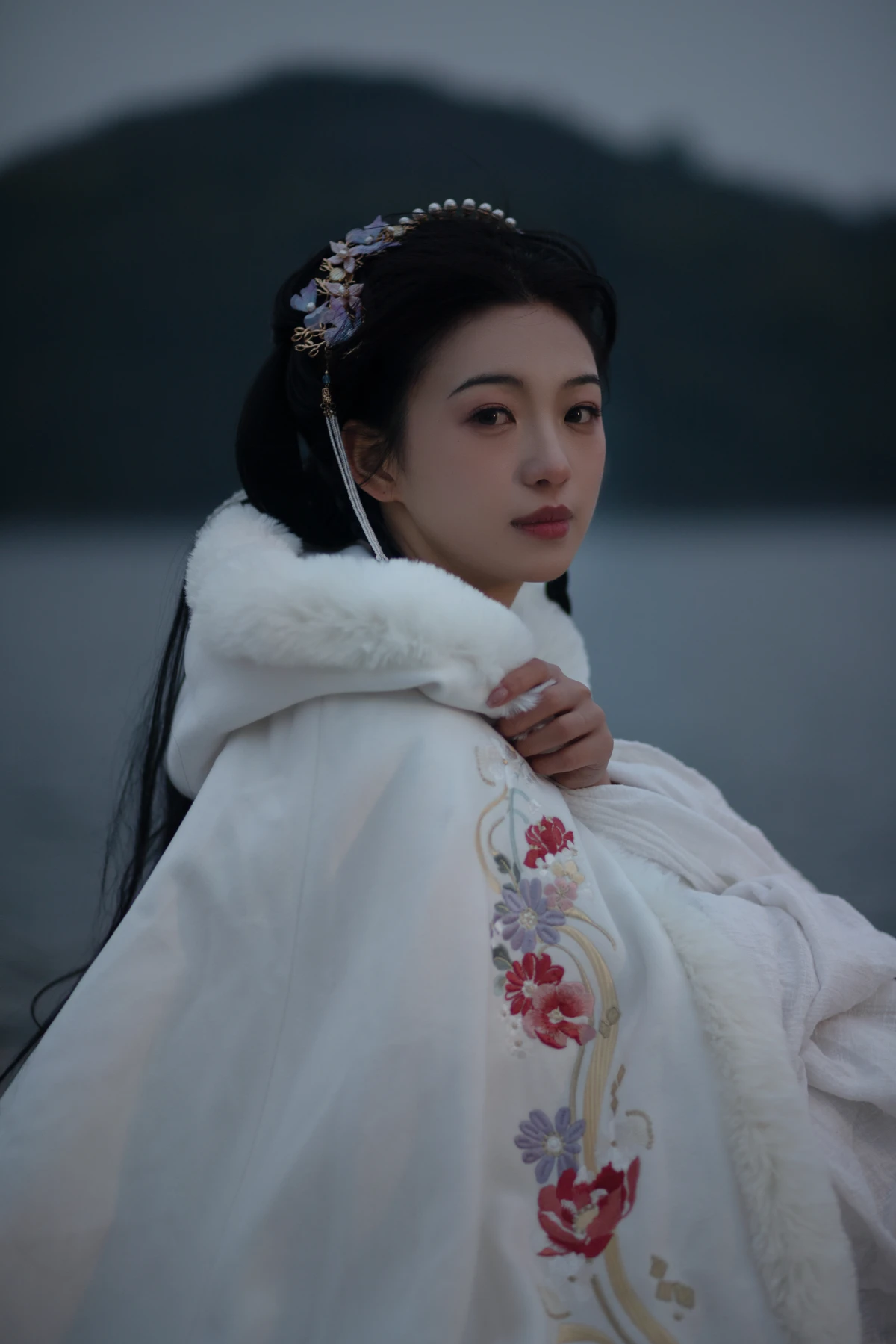 [艺图语]2023.01.15 Vol.2919 寒衣#一口蛋糕#[26P]-011
