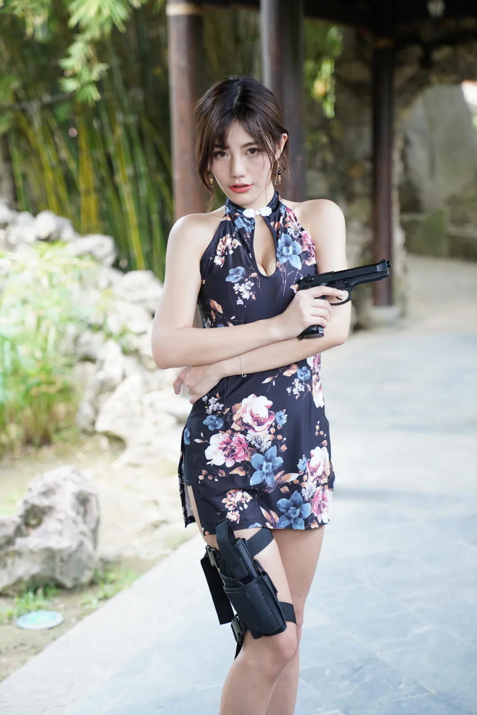 [街拍丝足] NO.104 陈葳 蓝花短旗袍高跟美腿 #街拍丝足、美足#[117P]-107