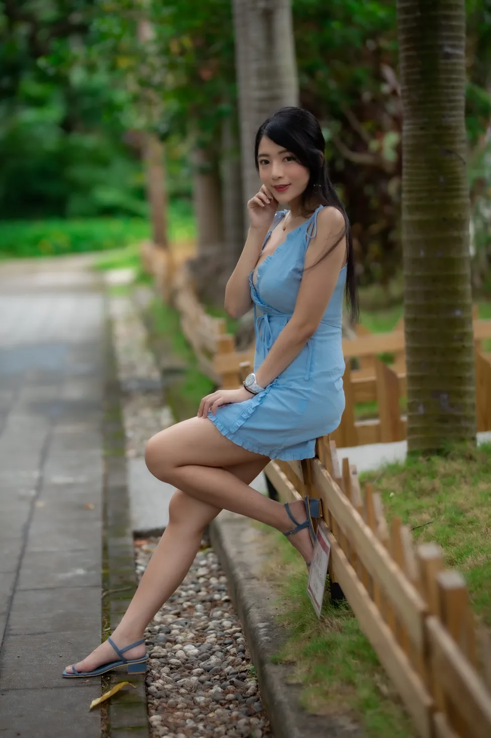 [街拍丝足] NO.170 湘芹 吊带连衣裙高跟美腿 #街拍丝足、美足#[48P]-035