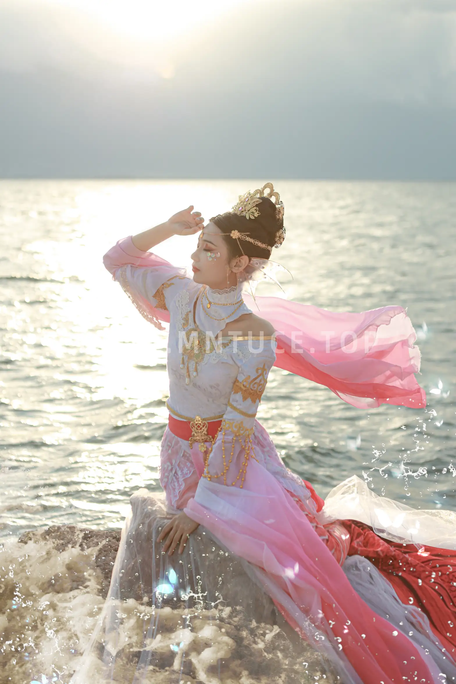 [艺图语] 2022.07.11 Vol.1442-019