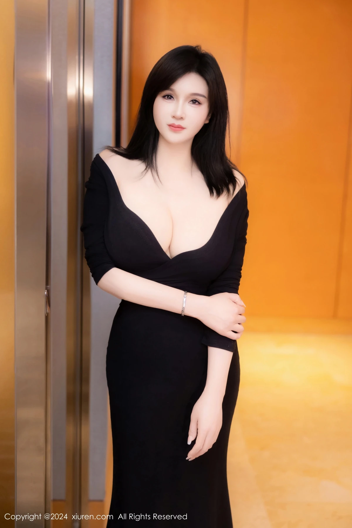 [XiuRen秀人网] 2024.07.02 No.8787 水水姐 [78+1P]-008