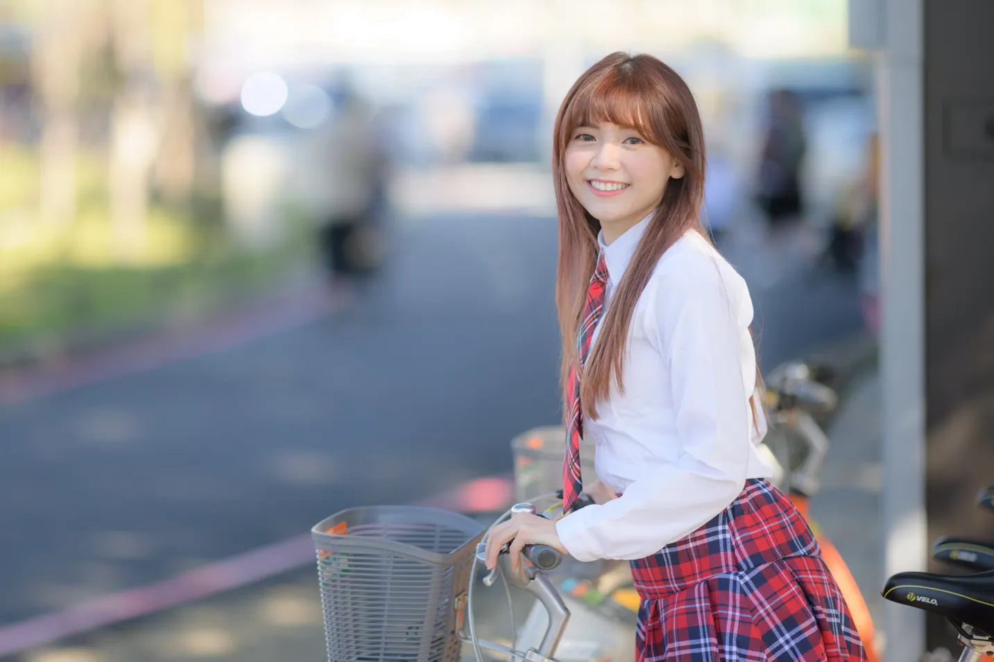 [街拍丝足] NO.233 学生制服高跟 #街拍丝足、美足#[157P]-021