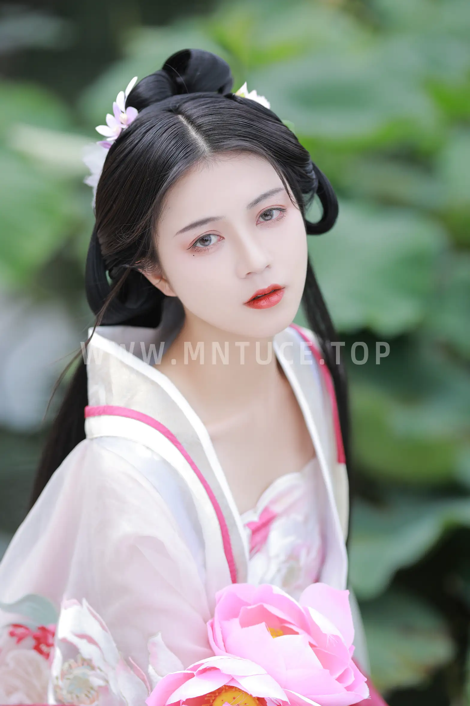 [艺图语] 2022.08.06 Vol.1639-036