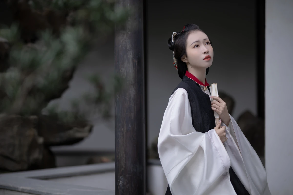 [艺图语]2023.05.20 Vol.3050 晚明#姌Rr#[33P]-024