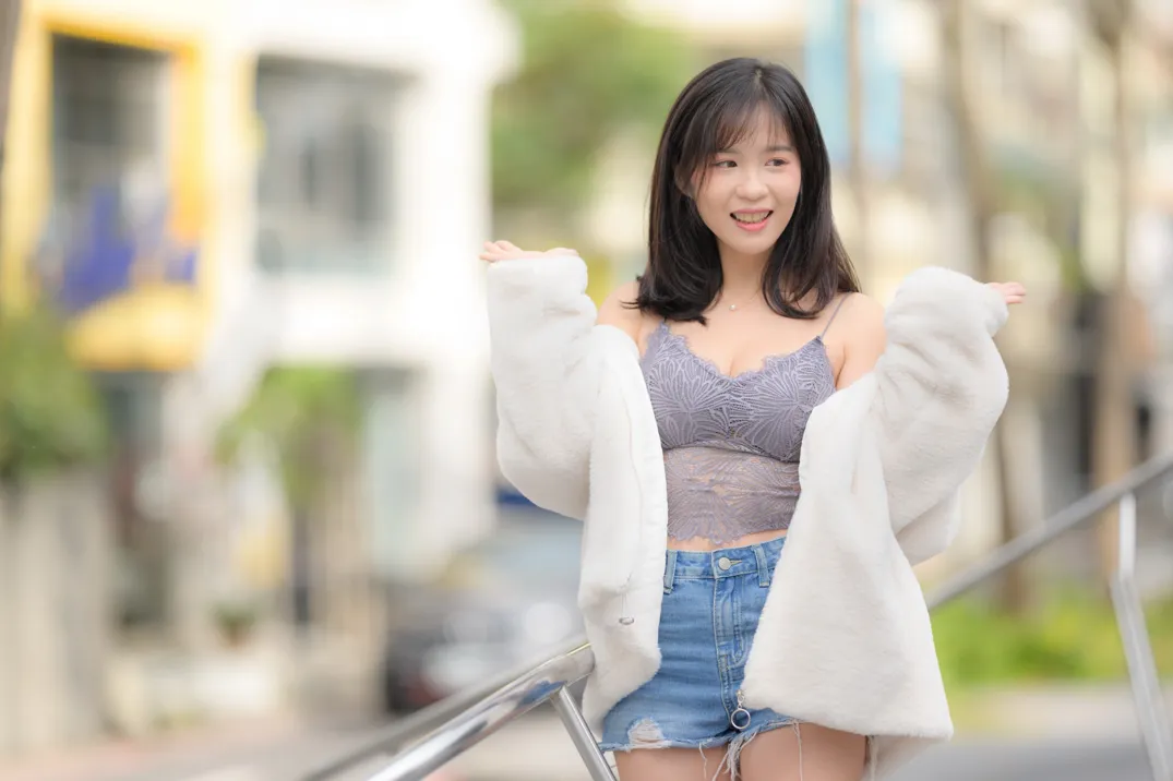 [街拍丝足] NO.215 YoYo 牛仔短裤长靴 #街拍丝足、美足#[109P]-071