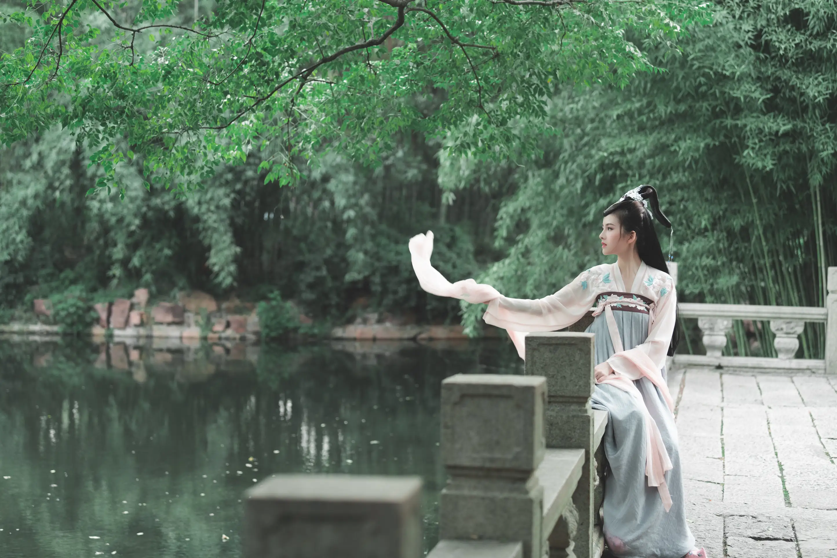 [艺图语] 2022.06.10 Vol.1142-019