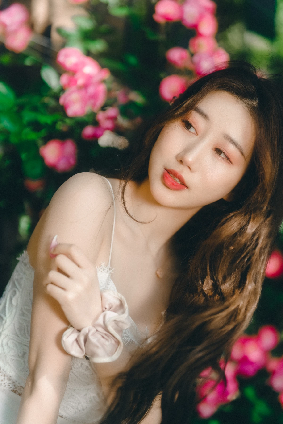 [艺图语]2023.05.20 Vol.3048 蔷薇花下#桃子#[47P]-008