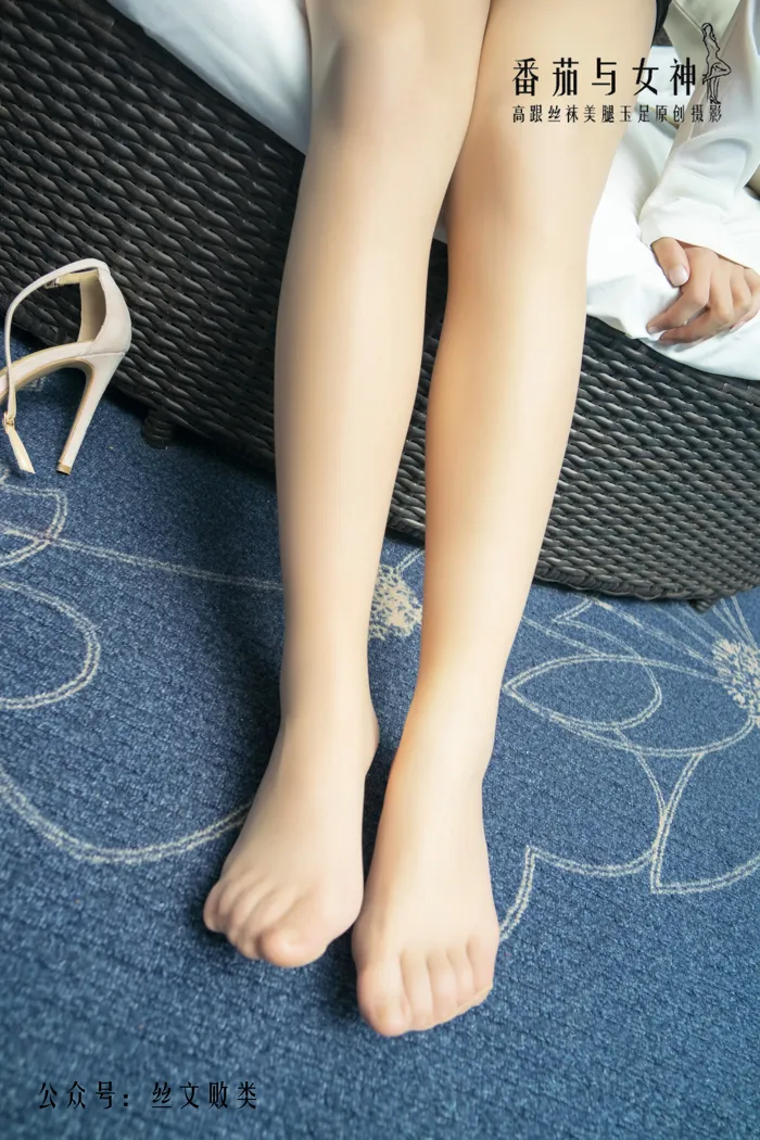 [街拍丝足] NO.036 小如 – 超短 超薄 超多细节 #街拍丝足、美足#[96P]-096
