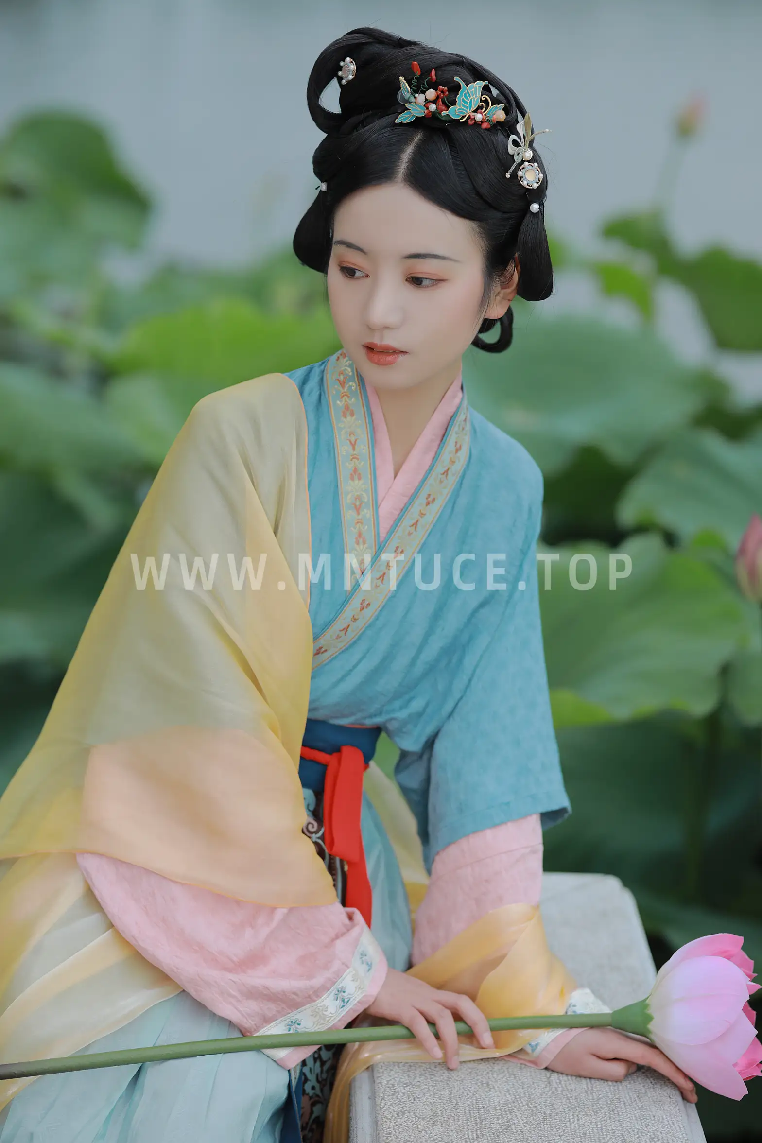 [艺图语] 2022.08.12 Vol.1687-018