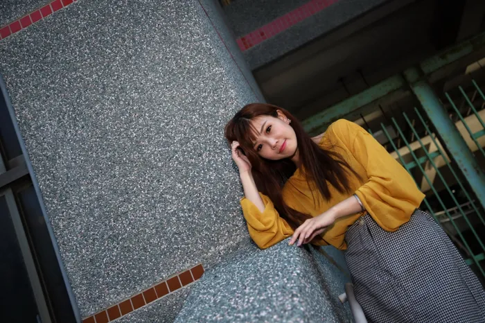 [街拍丝足] NO.053  凯蒂 裙摆摇 高跟美腿旅拍 #街拍丝足、美足#[50P]-027