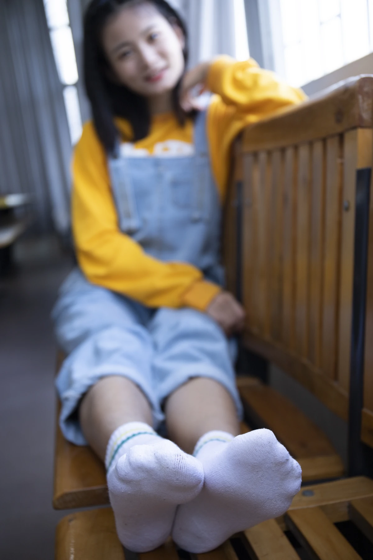 [南国足艺] NO.019 刁钻的角度 四川妹子琳琳教室秀美脚#南国足艺#[121P]-008