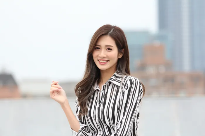 [街拍丝足] NO.025 长腿美模 张筱 性感黑丝外拍 #街拍丝足、美足#[93P]-020