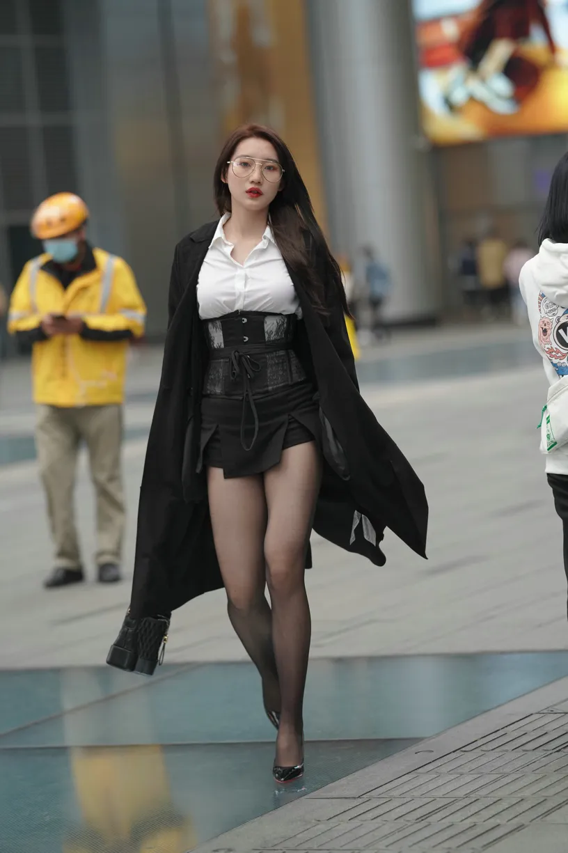 [街拍丝足] NO.160 黑丝大长腿 #街拍丝足、美足#[201P]-007