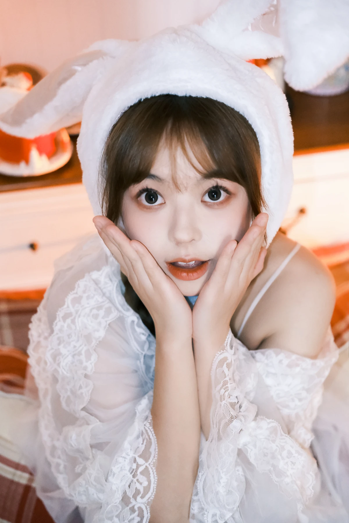 [艺图语]2023.02.10 Vol.3014 兔兔入侵计划#哈吉麻花#[25P]-017