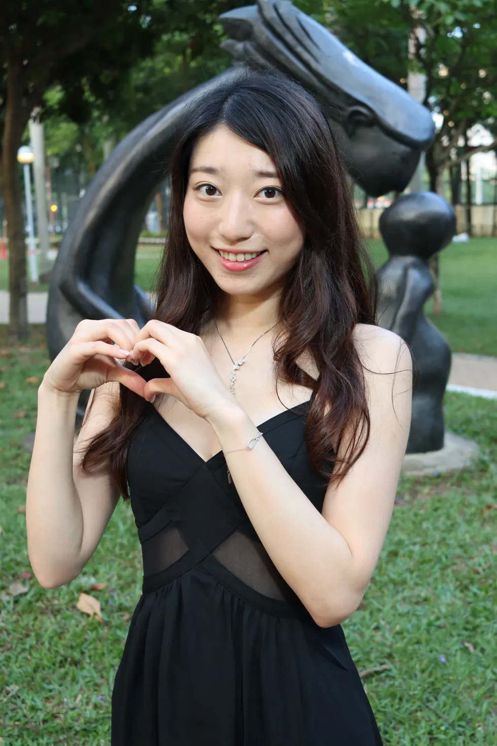 [街拍丝足] NO.106 吴小葵 公园黑色长裙 #街拍丝足、美足#[61P]-024