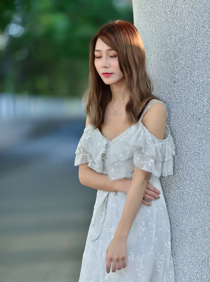 [街拍丝足] NO.200 vivi曹媛媛 吊带高衩长裙高跟美腿 #街拍丝足、美足#[113P]-017