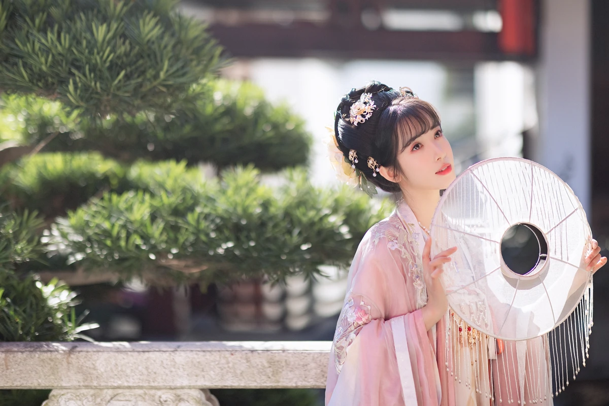 [艺图语]2023.02.10 Vol.3011 红豆相思#一只阿梦崽#[49P]-008