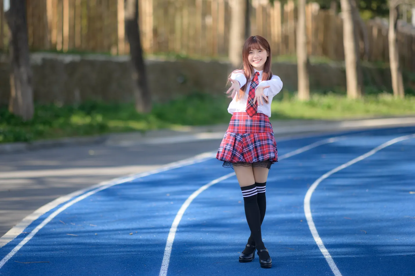 [街拍丝足] NO.233 学生制服高跟 #街拍丝足、美足#[157P]-105