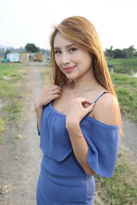 [街拍丝足] NO.094 長腿美模Van Van 香車美腿 高跟美腿外拍 #街拍丝足、美足#[100P]-007