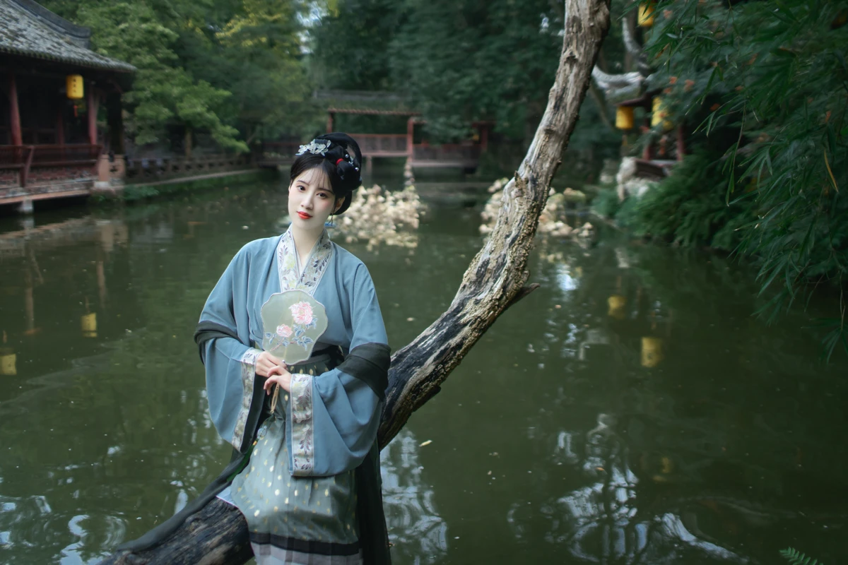 [艺图语]2023.02.05 Vol.2974 秋日迟#初茶#[57P]-051