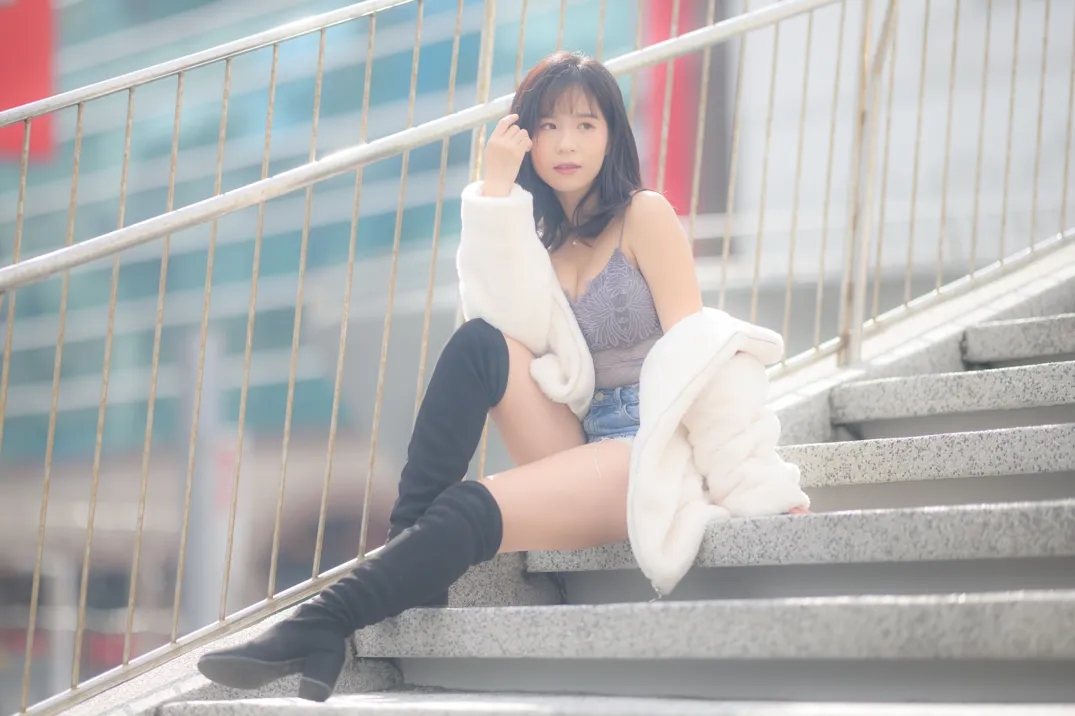 [街拍丝足] NO.215 YoYo 牛仔短裤长靴 #街拍丝足、美足#[109P]-039