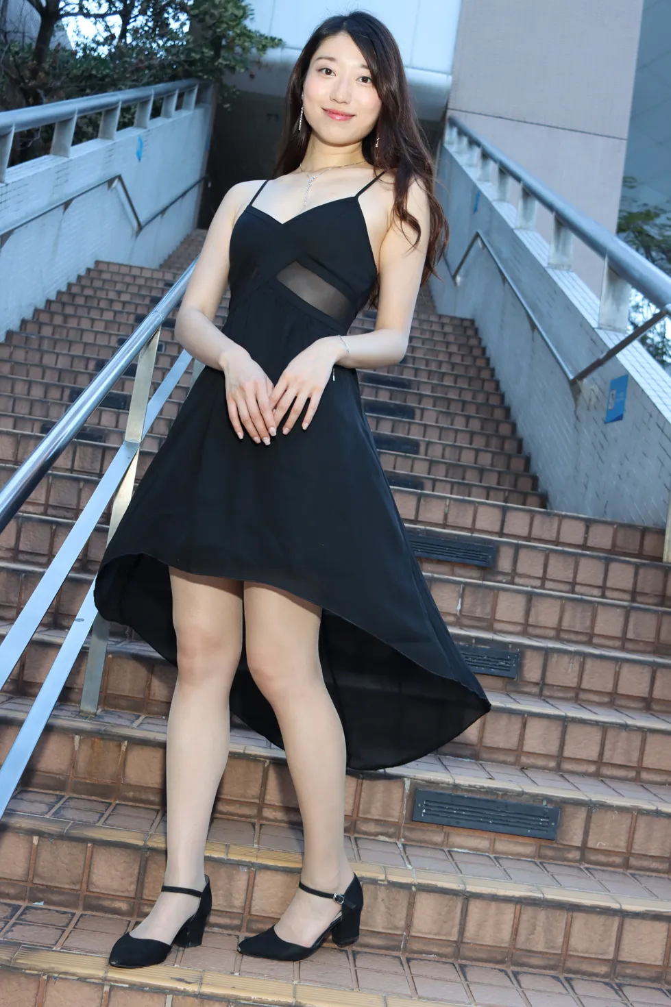 [街拍丝足] NO.106 吴小葵 公园黑色长裙 #街拍丝足、美足#[61P]-061