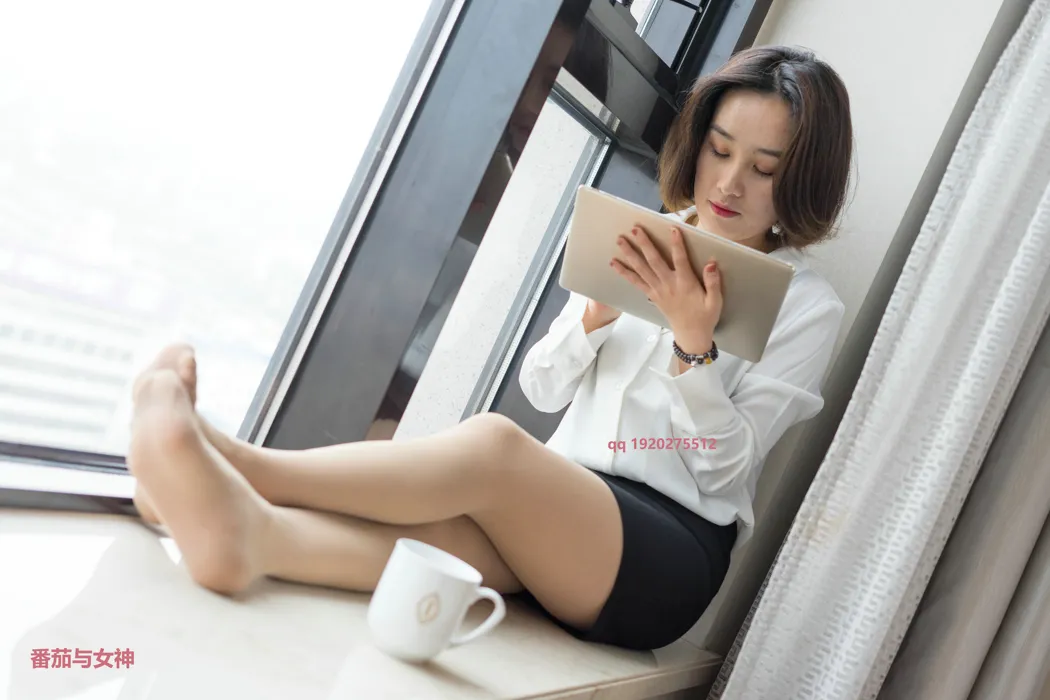 [街拍丝足] NO.034 木子的小包裙 #街拍丝足、美足#[97P]-073