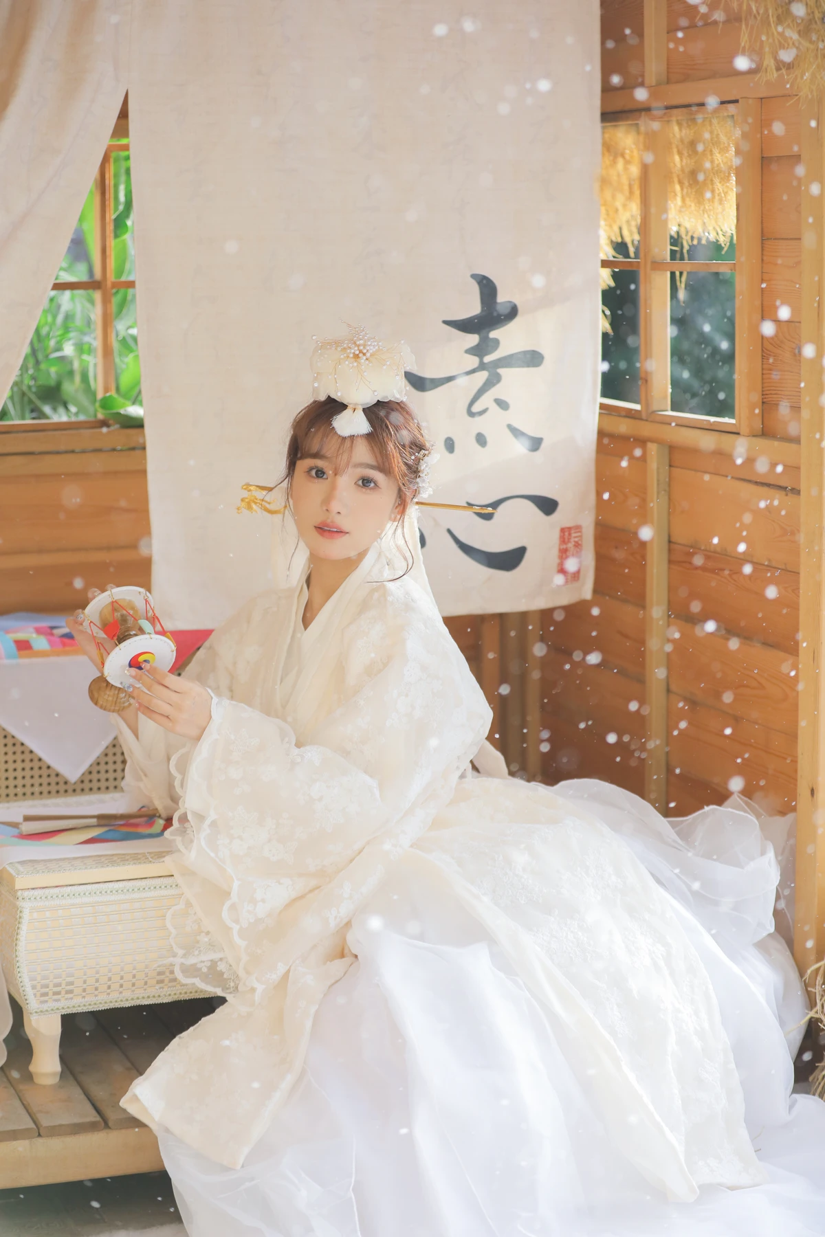 [艺图语]2023.01.11 Vol.2892 延吉服写真#温思儿vv#[22P]-013