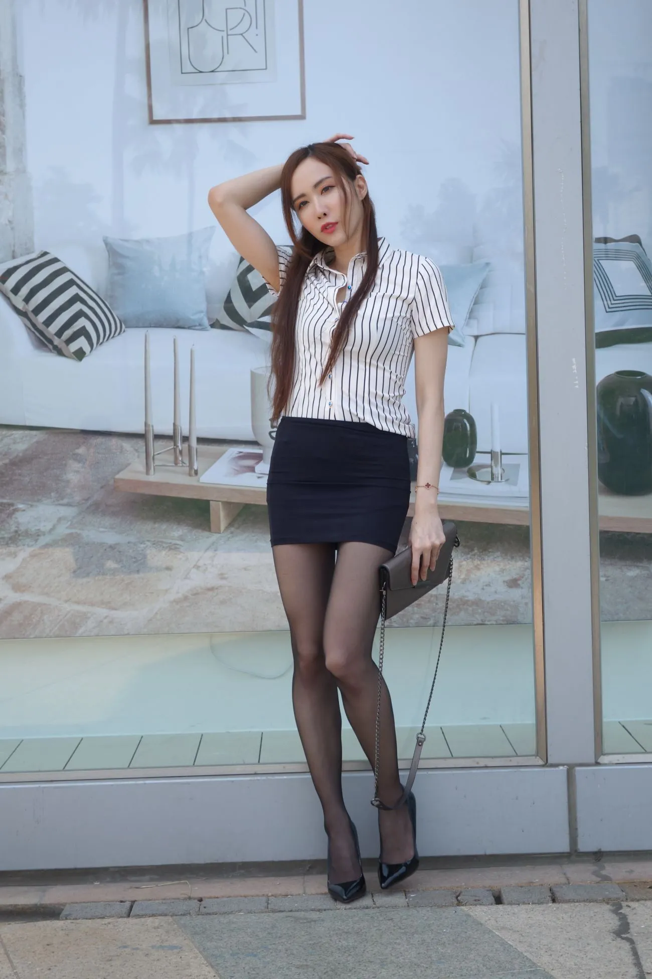 [街拍丝足] NO.073  Dora妍希 OL黑丝高跟美腿 #街拍丝足、美足#[82P]-004