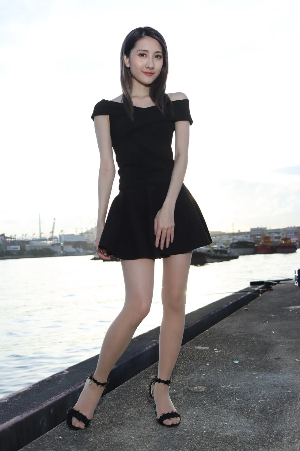 [街拍丝足] NO.140 Elaine Chung 连衣裙丝袜凉高美腿 #街拍丝足、美足#[73P]-067
