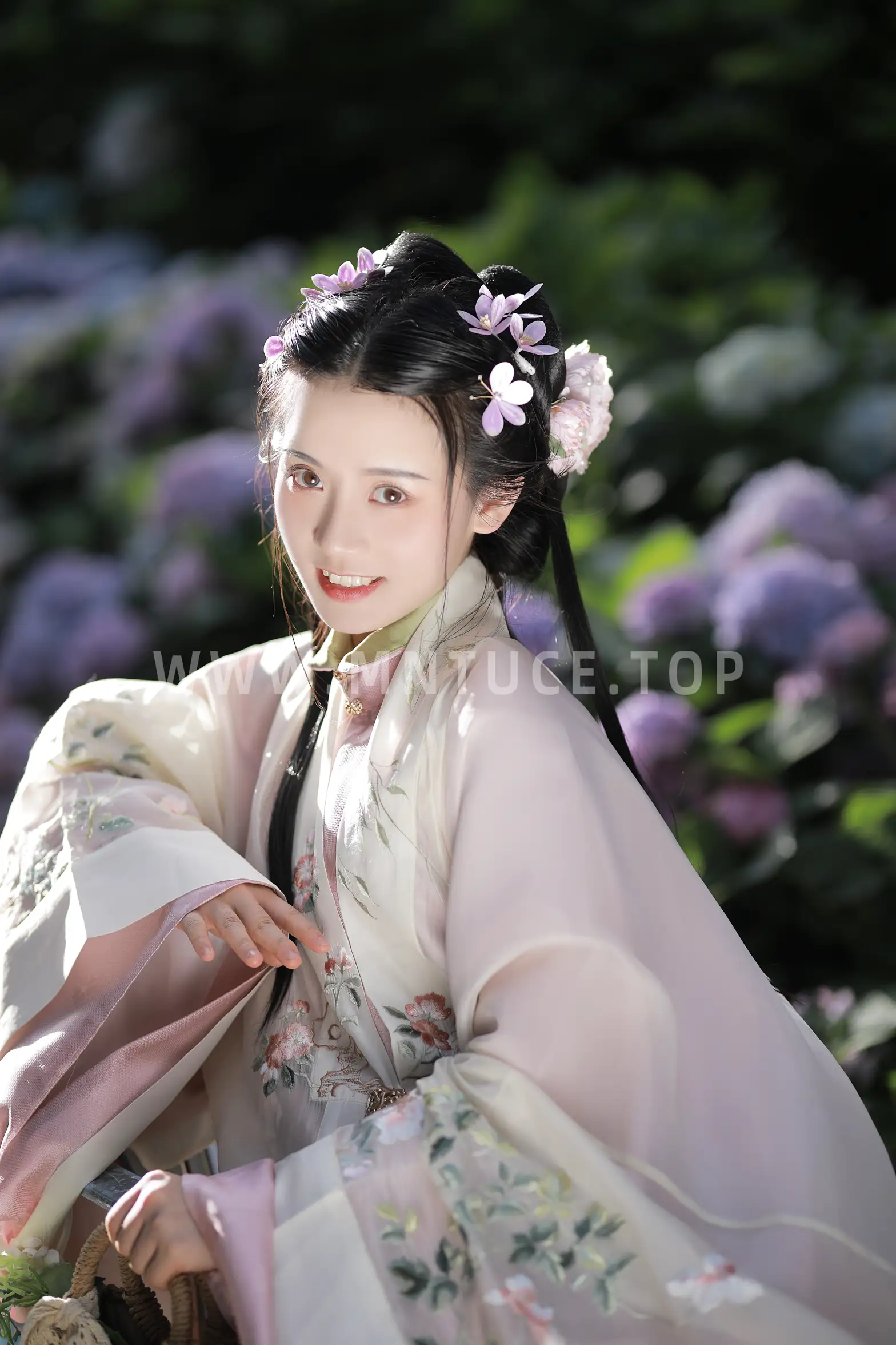 [艺图语] 2022.07.20 Vol.1535-036