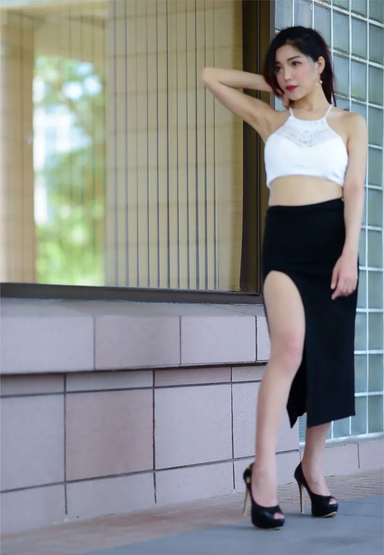 [街拍丝足] NO.162 莎莎 露肚高叉长裙高跟美腿 #街拍丝足、美足#[122P]-086