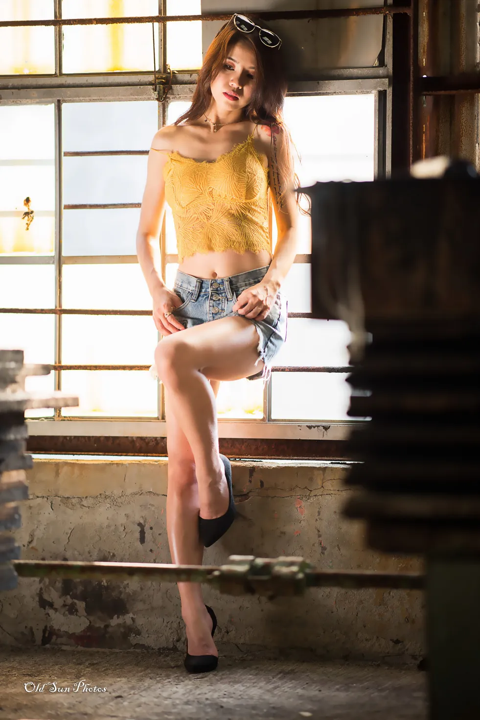 [街拍丝足] NO.192 Debby Chiu 露肚牛仔短裤高跟美腿 #街拍丝足、美足#[53P]-023