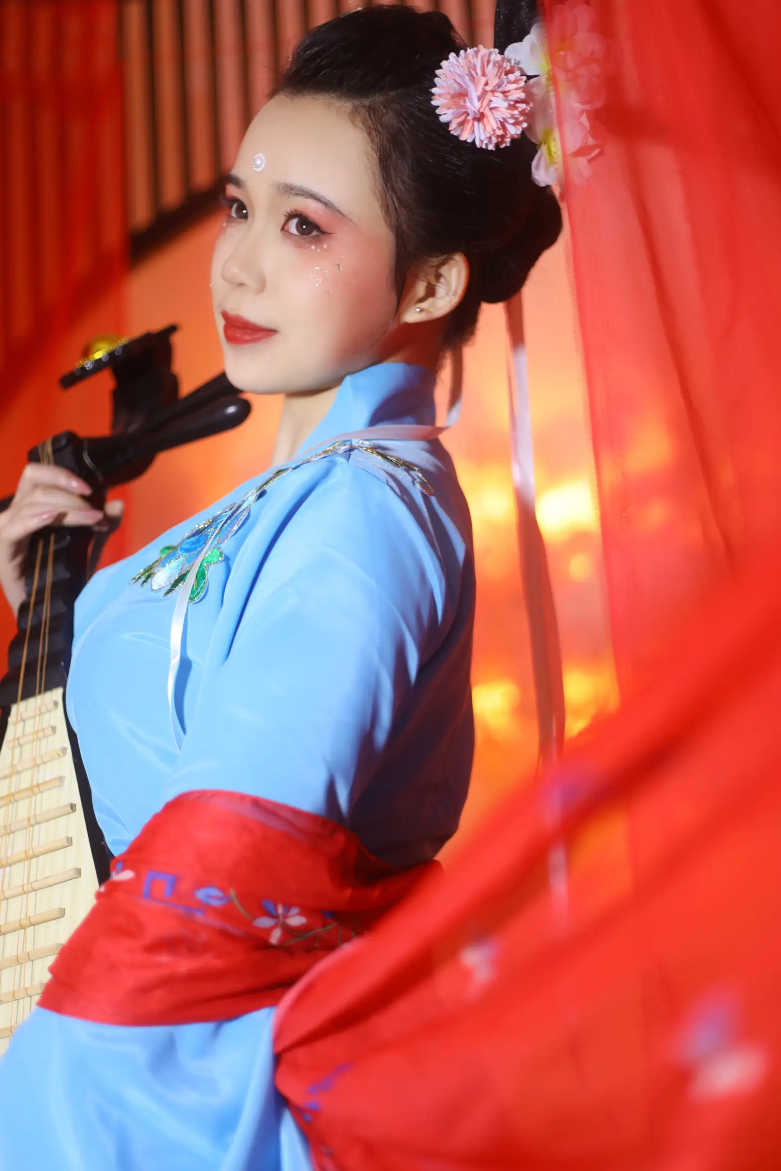 [艺图语] 2022.08.30 Vol.1824-016
