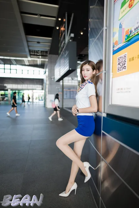 [街拍丝足] NO.219 金允乔 台中高铁 高跟美腿外拍  #街拍丝足、美足#[82P]-007