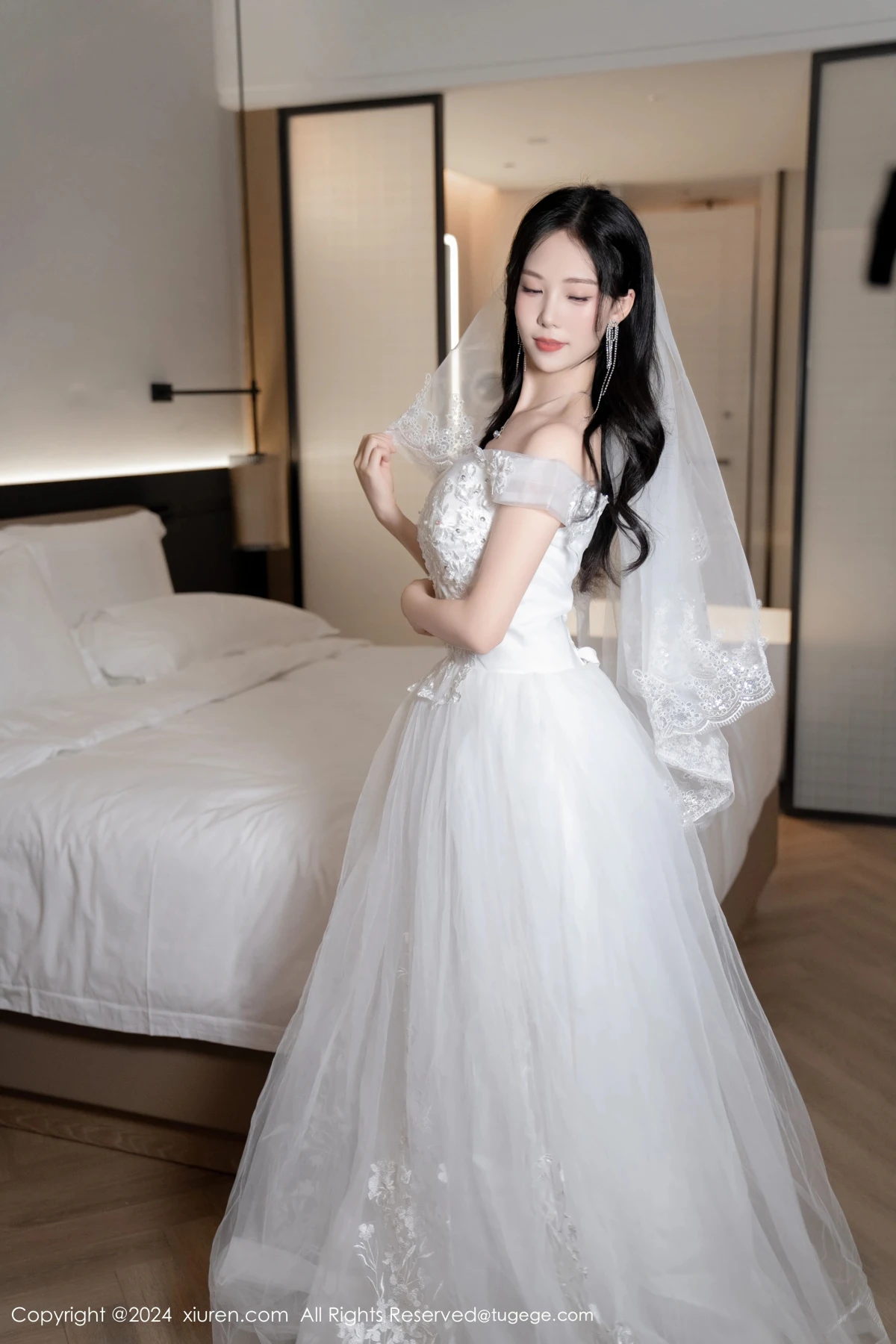 [秀人网] 2024.08.09 No.8998 利世、秀人旗下#[100P]-045
