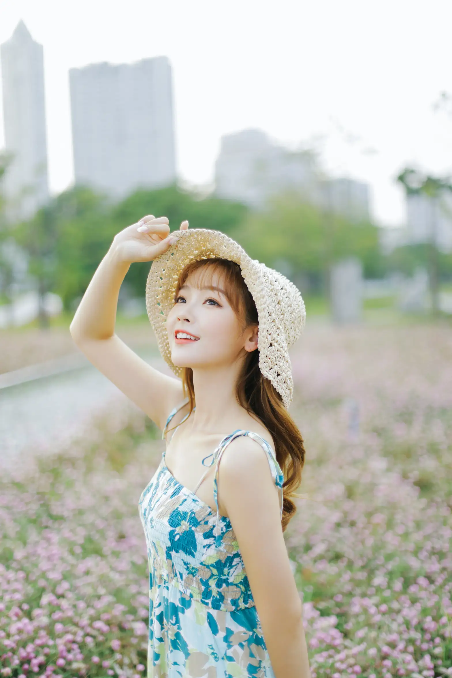 [艺图语] 2022.08.18 Vol.1733-030