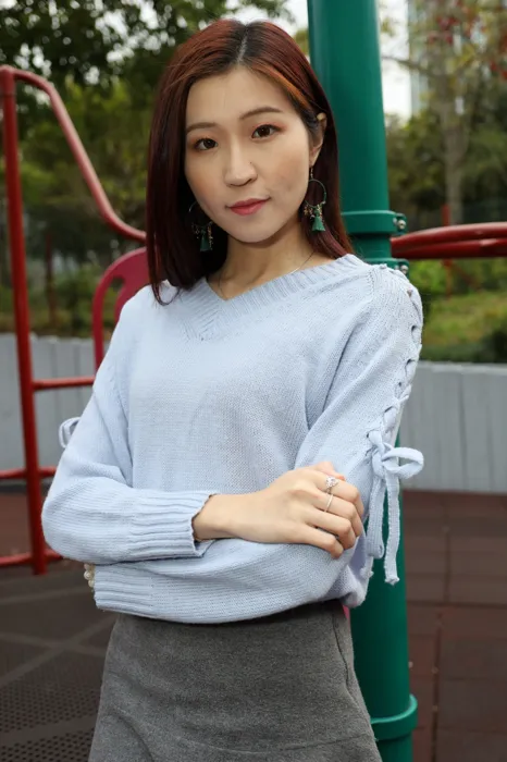 [街拍丝足] NO.011 Rita Li 性感造型外拍 #街拍丝足、美足#[75P]-042