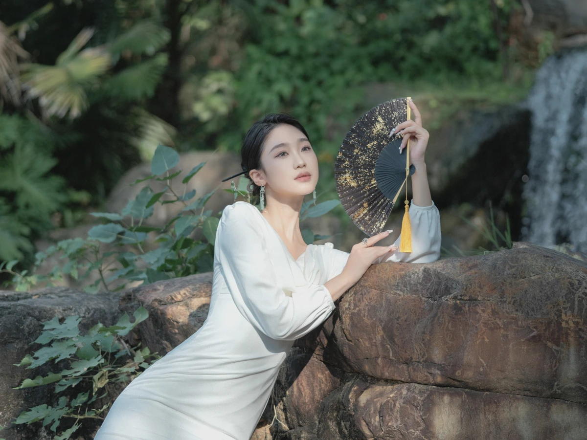[艺图语]2022.12.19 Vol.2713-044