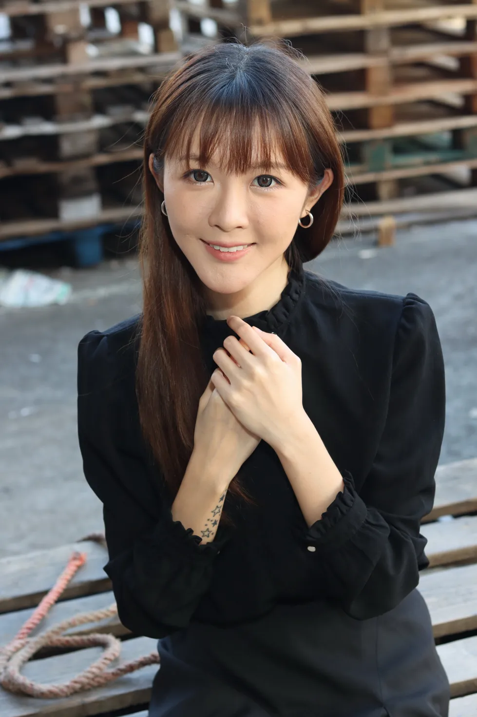 [街拍丝足] NO.161 Kiki 短裙丝袜美腿 #街拍丝足、美足#[95P]-063