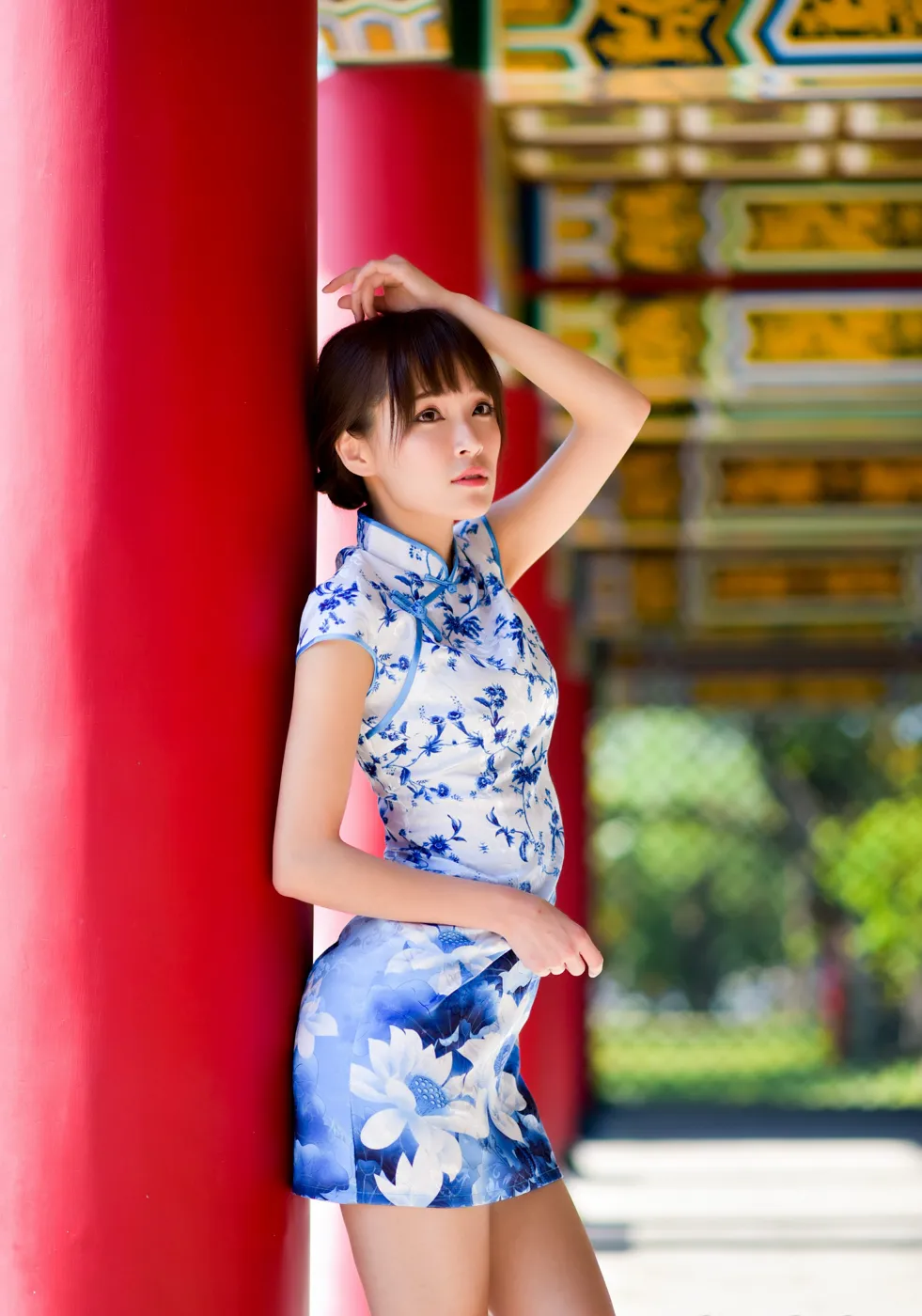 [街拍丝足] NO.189 繆婉瑜 碎花短旗袍高跟美腿#街拍丝足、美足#[68P]-053
