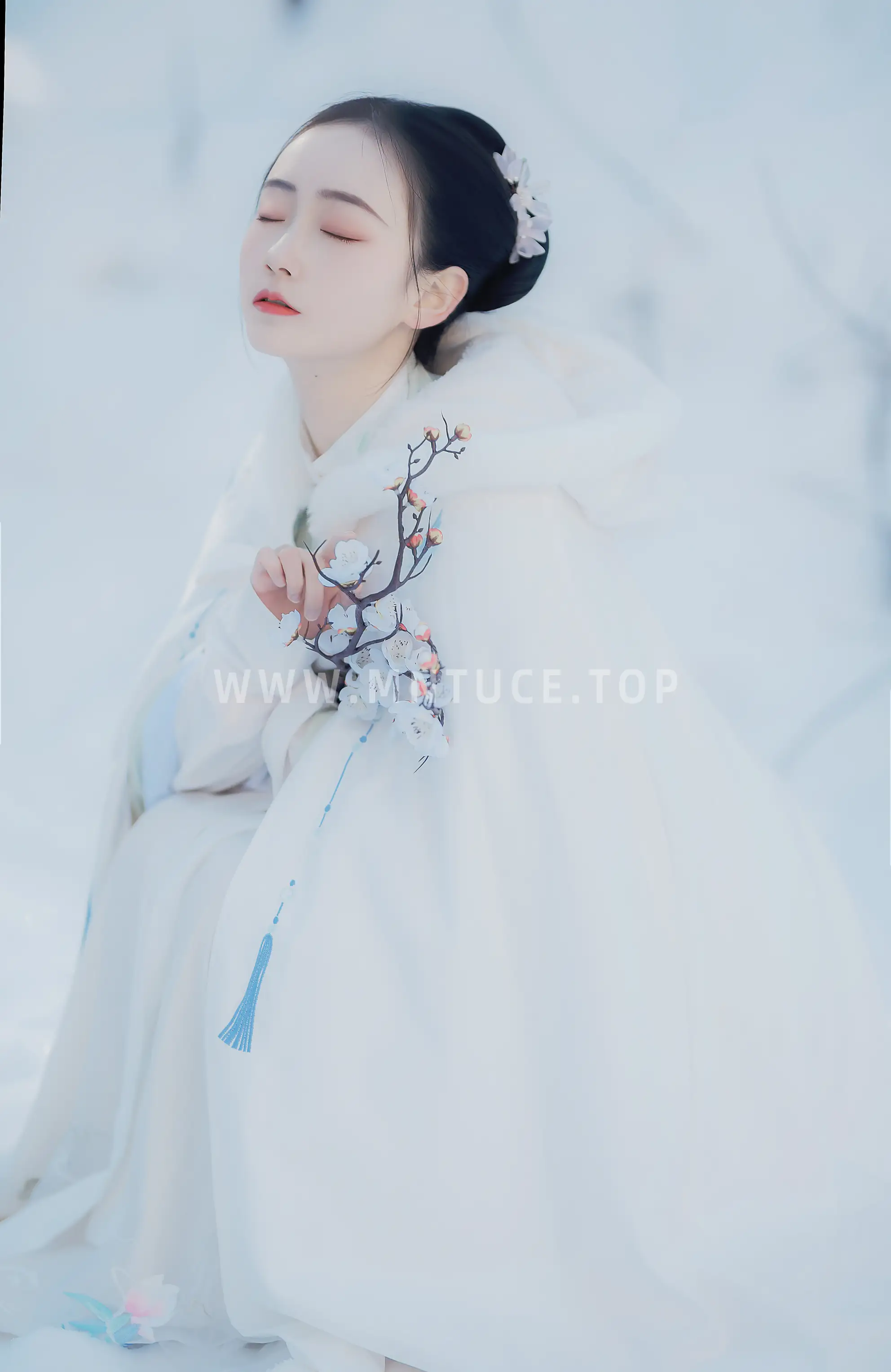 [艺图语] 2022.11.13 Vol.2066-014