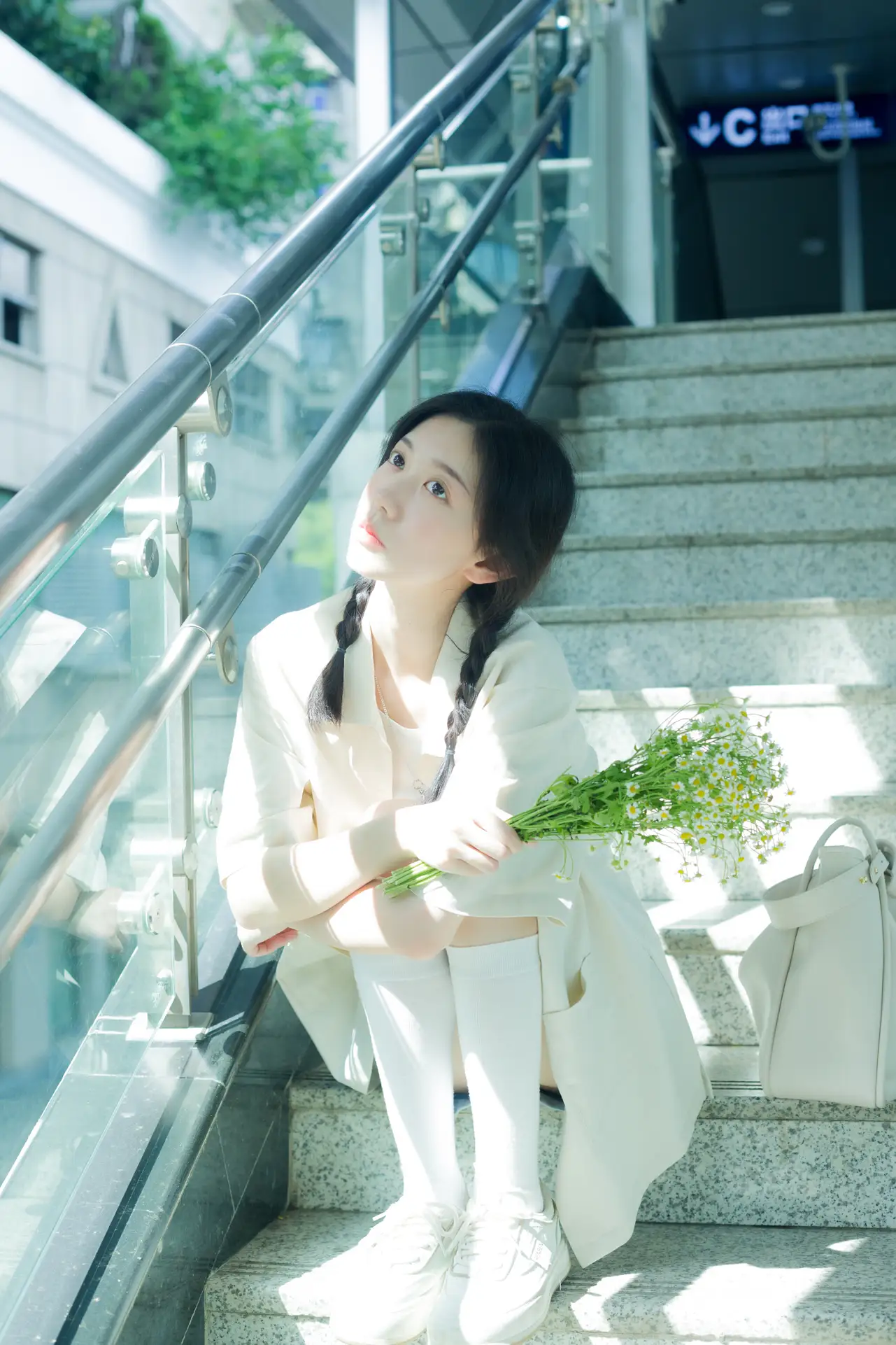 [艺图语] 2022.08.22 Vol.1761-026