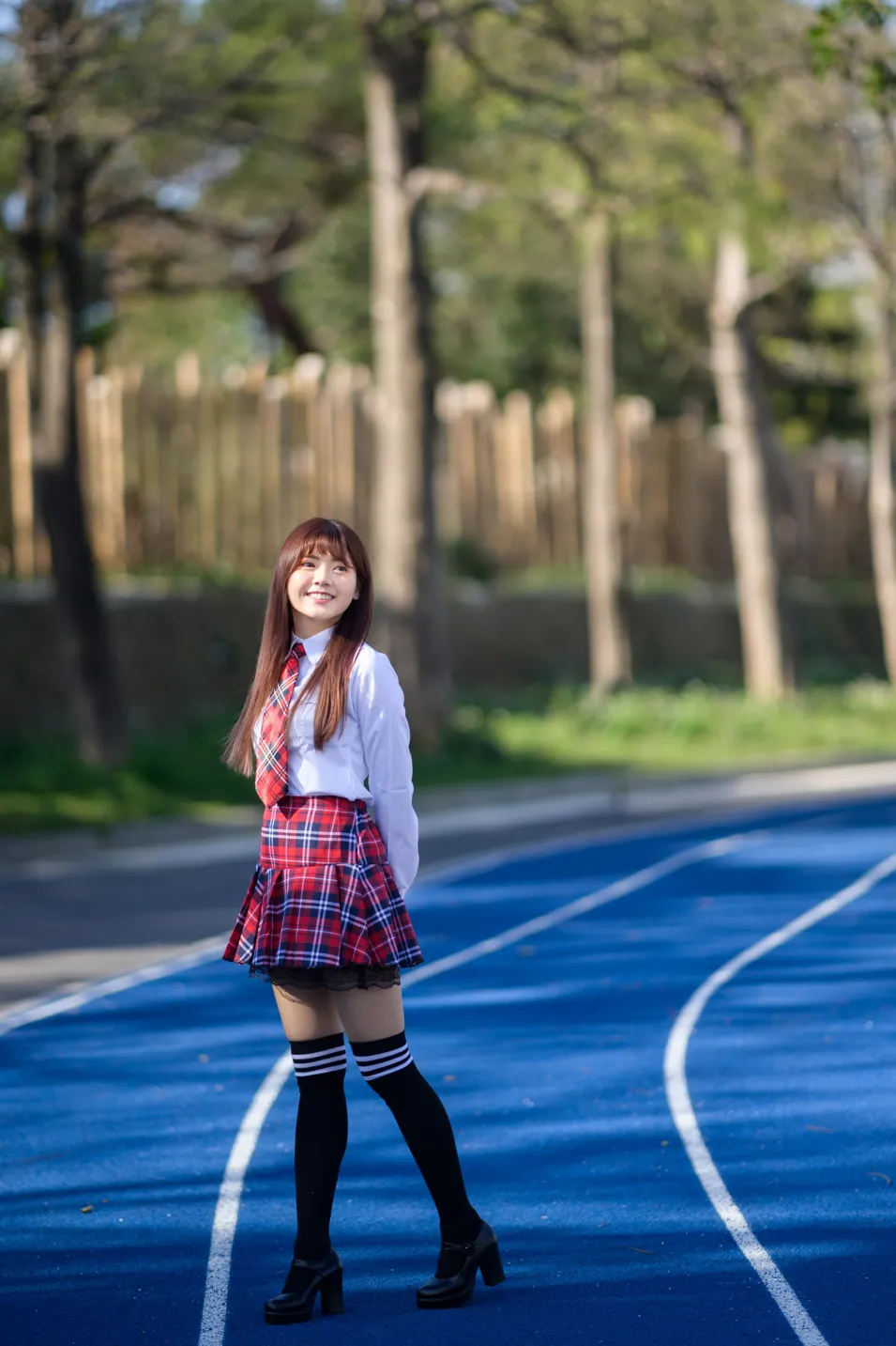[街拍丝足] NO.233 学生制服高跟 #街拍丝足、美足#[157P]-103