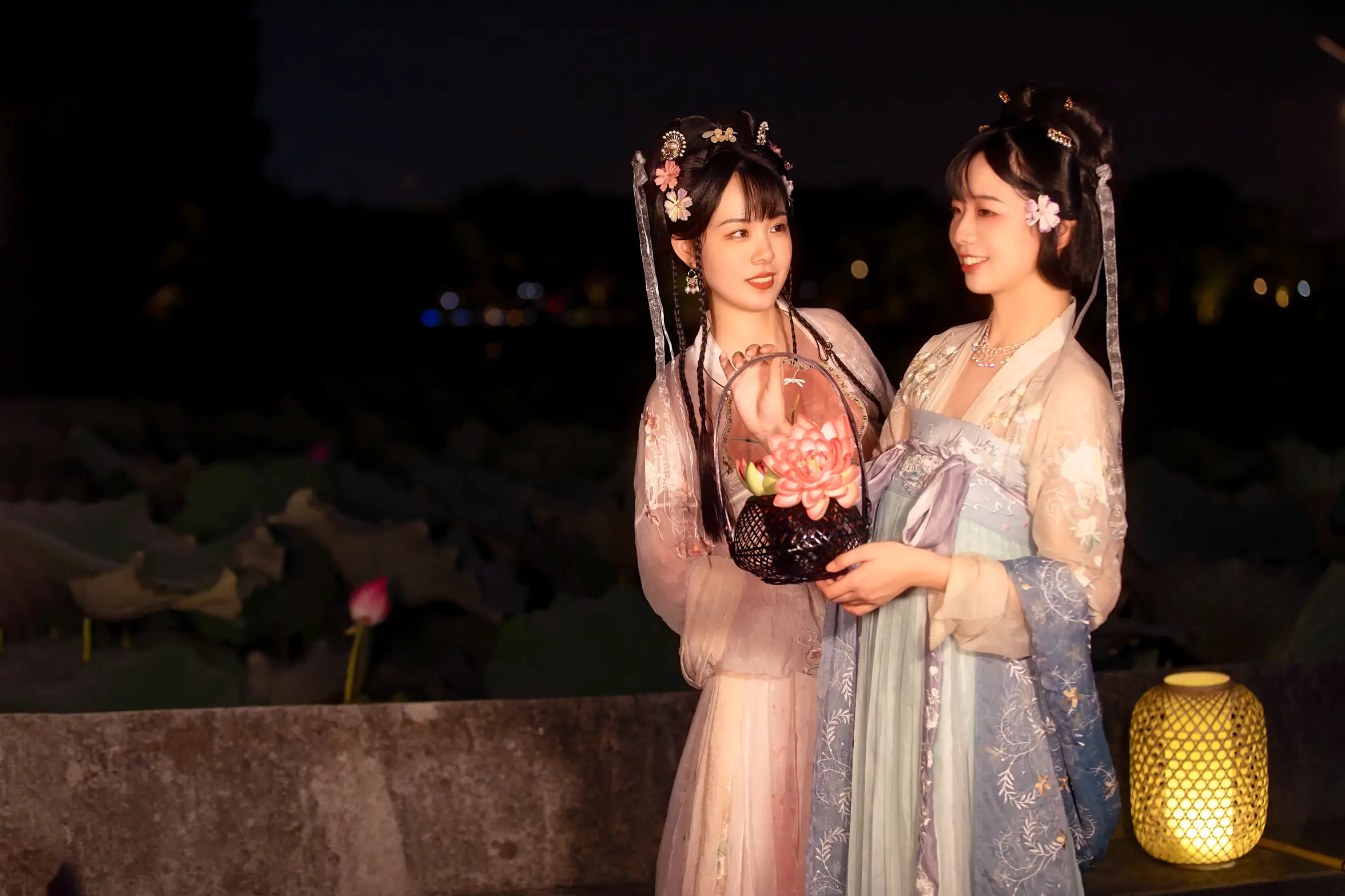 [艺图语] 2021.12.24 Vol.528-015
