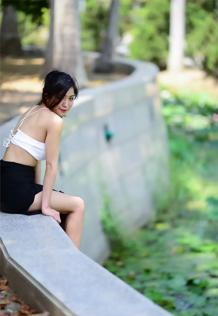 [街拍丝足] NO.162 莎莎 露肚高叉长裙高跟美腿 #街拍丝足、美足#[122P]-070