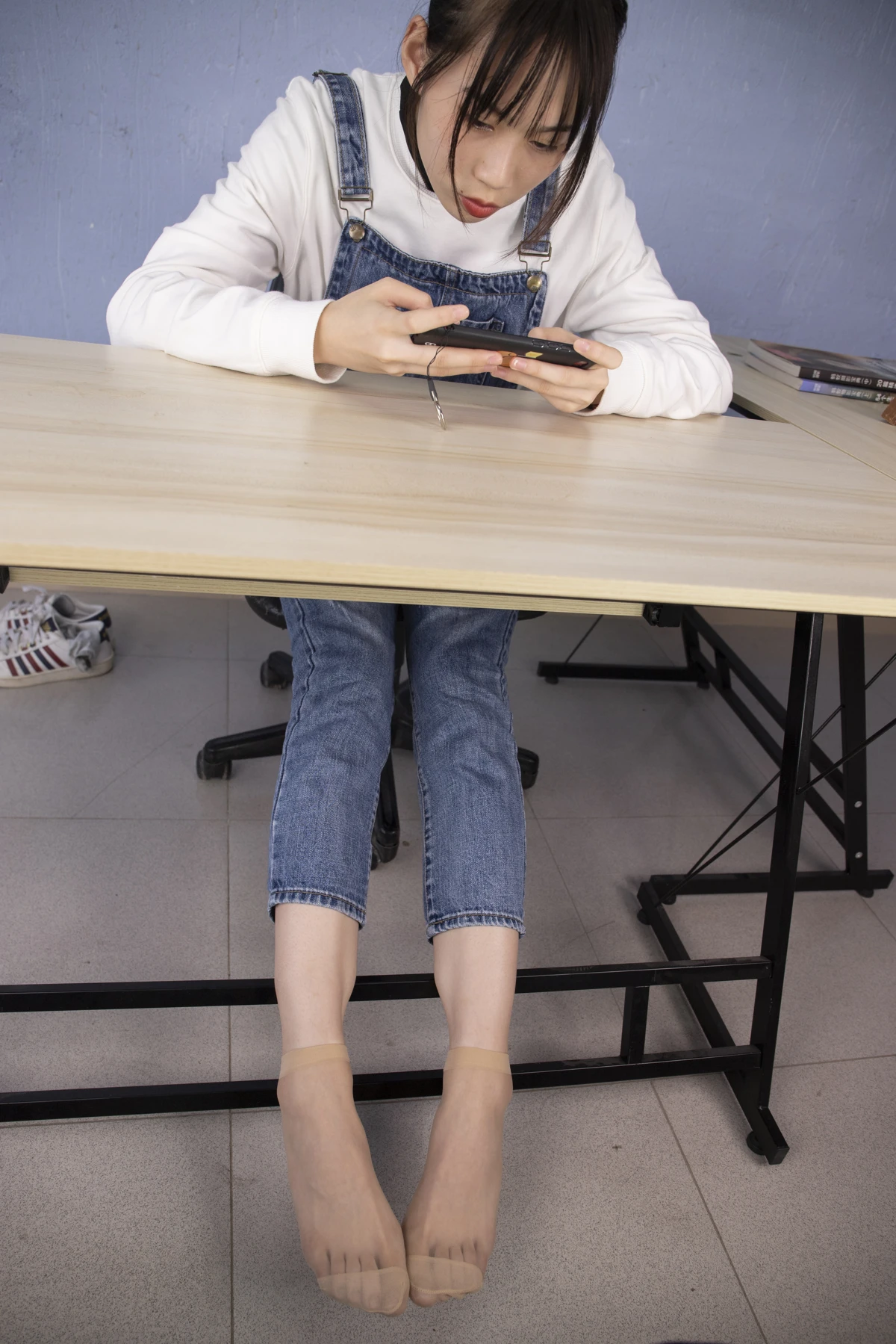[南国足艺] NO.033 美女小韵办公室秀肉丝美脚，大脚丫真好看#南国足艺#[107P]-088