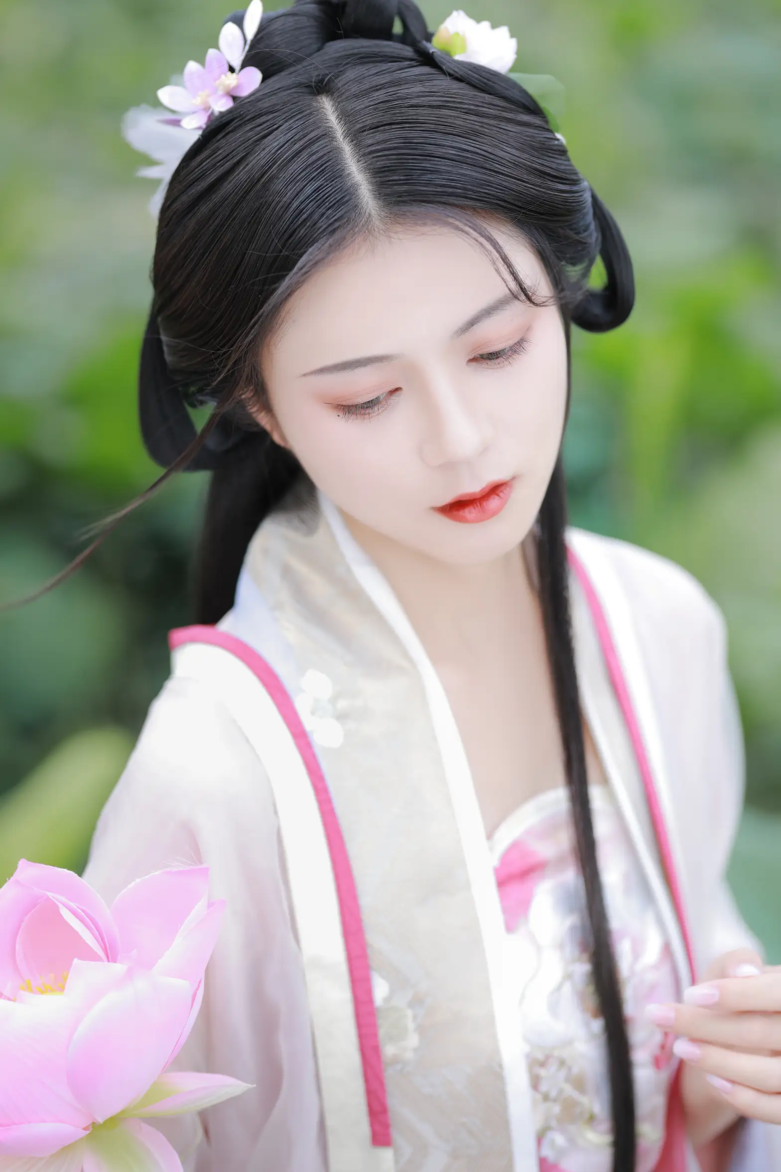[艺图语] 2022.08.06 Vol.1639-037