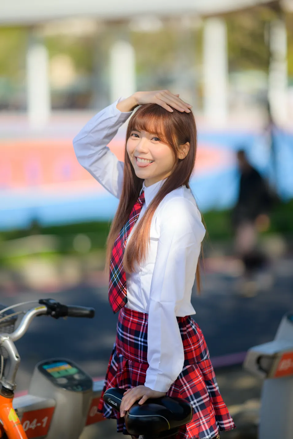 [街拍丝足] NO.233 学生制服高跟 #街拍丝足、美足#[157P]-048